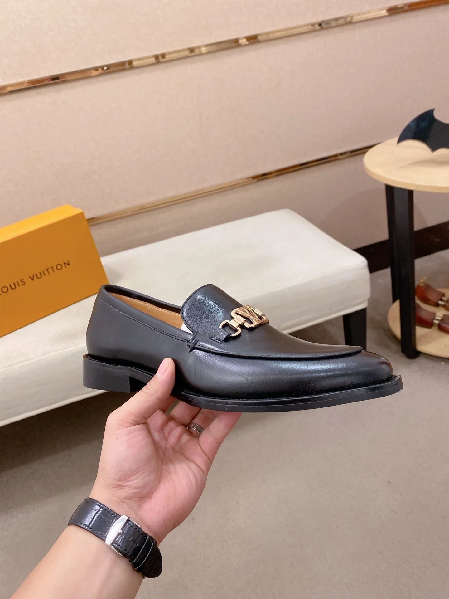 Men's men's shoes 💰 520💰⚡️New models on the market⚡️ Louis Vuitton (Louis Vuitton/LV) casual, business formal wear! Made with pure Italian craftsmanship, the upper is made of first-layer cowhide, which is full of texture! The lining is cowhide and the original rubber leather shoe outsole. The style is atmospheric and comfortable! Positive code 38-44